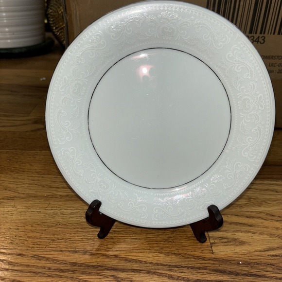 Crown Ming Fine China Jian Xiang Lace Embossed Salad Plate Silver Rim Set of 2 - Picture 2 of 7